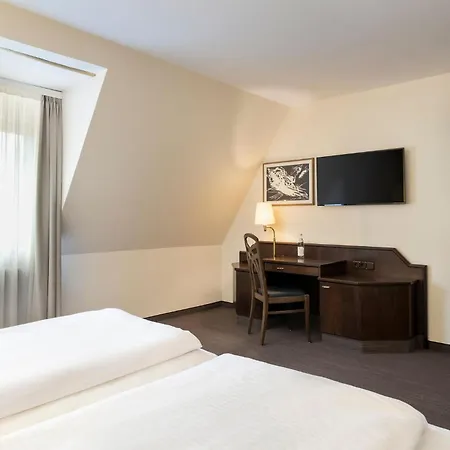 Elaya Hotel Noerdlingen, Trademark By Wyndham-2